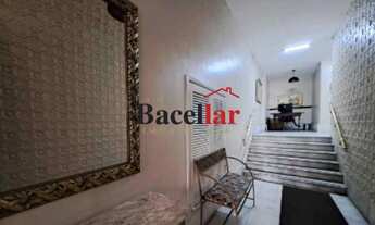 Imagem: Apartamento - / Residencial / Tijuca