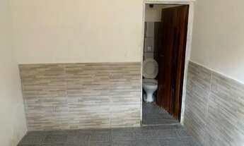 Imagem 2: Casa terrea de tres cômodos no Ariston