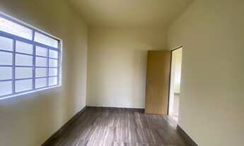 Imagem 2: Casa com 2 dormitórios para alugar, 90 m² por R$ 1.392,71/mês - Jota - Brumadinho/MG