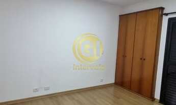 Imagem 2: Apartamento para aluguel tem 178 metros quadrados com 4 quartos