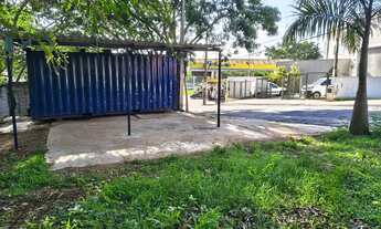 Imagem 2: Borracharia Galpão / depósito com 4 vagas na garagem