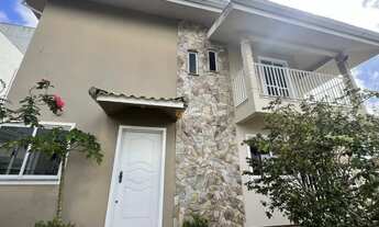 Imagem: Casa à Venda - 3 Suítes - 255 m2 - Bairro