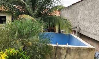 Imagem 7: Vendo casa na grama