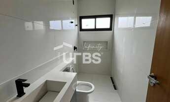 Imagem 3: BELISSIMA CASA TERREA 4 QUARTOS JARDINS NÁPOLES - NUNCA HABITADA RICA EM ARMÁRIOS