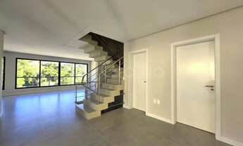 Imagem 2: Casa para Venda em Florianópolis, João Paulo, 3 dormitórios, 3 suítes, 4 banheiros, 2 vaga