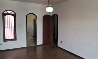 Imagem 7: Imóvel para aluguel possui 220 metros quadrados com 4 quartos em Centro - Macaé - RJ