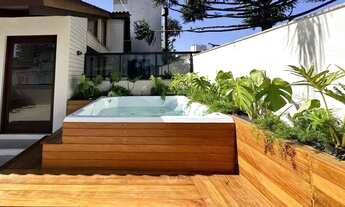 Imagem 2: Cobertura com 198 m² de área privativa com 2 suítes e 2 vagas de garagens cobertas no bair