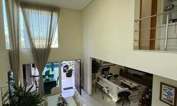 Imagem 5: Casa lindíssima com Energia Solar 4/4 na Priscila Dutra