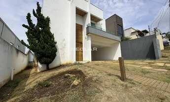 Imagem 3: Casa em Condomínio para Venda em Vespasiano, Rosa dos Ventos, 4 dormitórios, 2 suítes, 5 b