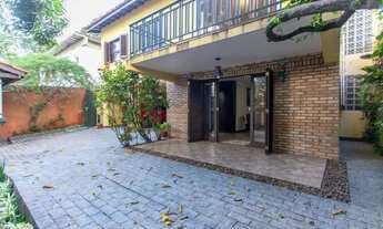 Imagem 2: Sobrado para venda em Vila Irmãos Arnoni com 4 quartos, sendo 2 suítes , 205m²