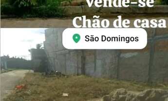 Imagem: Chão de casa na cidade de São Domingos