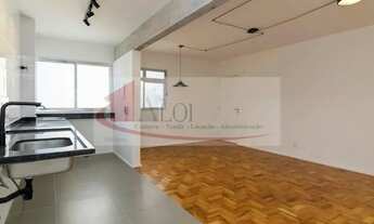 Imagem 2: Reformado por Arquiteta esse generoso quarto e sala de 48m² Úteis tirado da escritura é um