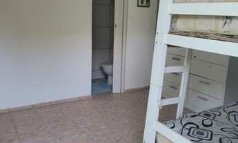 Imagem 5: Casa mobiliada com 6 quartos sendo 2 suites e 5 bamheiros, excelente localização