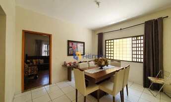 Imagem: Casa com 5 quartos à venda, 236 m² por