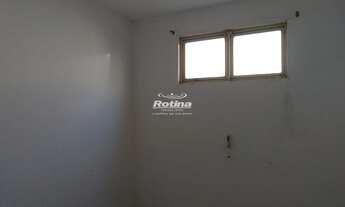 Imagem 4: Casa para aluguel, 2 quartos, 1 vaga, Jardim Europa - Uberlândia/MG