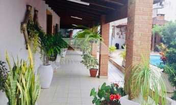 Imagem 4: Ótimo sobrado com piscina próximo ao centro