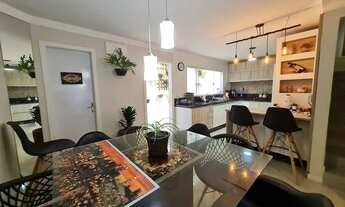 Imagem 7: Casa para venda com 4 quartos em Santa Felicidade - Curitiba - PR