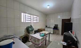 Imagem 2: Kitnet semi-mobiliada com 1 dormitório para alugar, 40 m² por R$ 850/mês - Miramar - Macaé