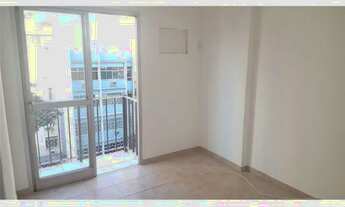 Imagem 6: Tijuca: Viva com Conforto e Segurança em um Condomínio Fechado com Infraestrutura Completa