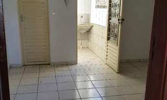 Imagem 3: Kitinet ótima localização, a 800m da praça universitária