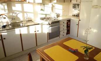 Imagem 7: Quarto gostoso pertinho da floresta e da UFSC