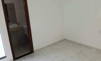 Imagem 2: Vendo casa na Mor. dos Pássaros III com 2 quartos sendo uma suíte, sala, cozinha e garagem