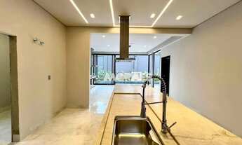 Imagem 6: Casa nova e mobiliada em Condomínio Fechado com 4 suítes, 4 vagas, à venda, 420 m² por R