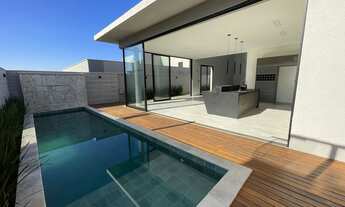 Imagem 3: Casa Térrea para venda possui 226 metros quadrados com 3 Suítes ( Oportunidade