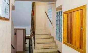 Imagem 7: Apto de 2 dormitórios com garagem, arejado e ensolarado, próximo ao Bourbon Ipir