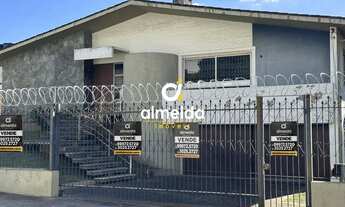 Imagem: CASA AMPLA COM TERRENO MARAVILHOSO NO CENTRO