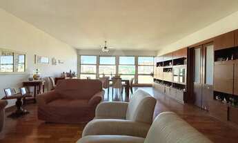 Imagem 2: Apartamento Apartamento com 4 dormitórios