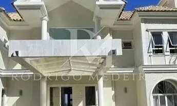 Imagem: Casa 6 Dormitórios (4 Suítes), Piscina