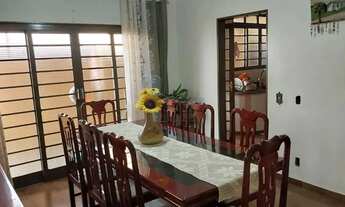 Imagem 3: Casa térrea de 206m² com 03 quartos sendo 01 suíte à venda - Parque dos Bandeirantes