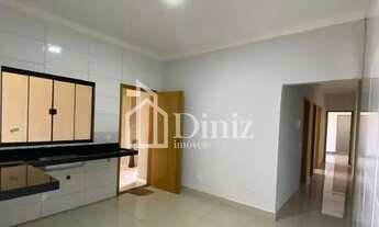 Imagem 7: Linda casa para venda no Flor do Cerrado com 104 metros quadrados com 3 quartos sendo um