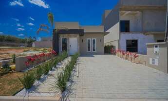 Imagem 2: Casa Térrea no Condomínio Lago dos Pássaros 3 Dormitórios, Lazer Completo em Cotia, São P