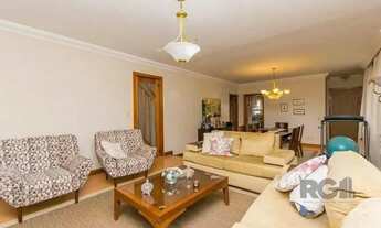 Imagem 2: Casa de 380m² - 4 dormitórios, 2 suítes, 4 vagas no bairro Bom Jesus