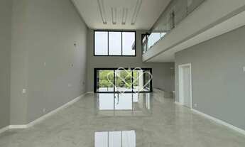 Imagem 4: Viva o Sonho: Residência Exclusiva com Amenidades de Cinco Estrelas em Condomínio Privado