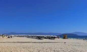 Imagem 2: APARTAMENTO DE DOIS DORMITÓRIOS COM SUÍTE NA QUADRA DO MAR EM CANASVIEIRAS
