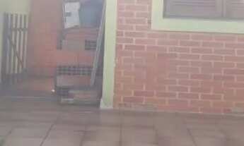 Imagem 5: Casa térrea avarandada -churrasqueira, garagem 6 carros, 3 quartos, sala, copa, cozinh