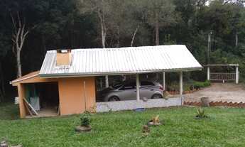 Imagem 3: Chacaras com casa e garagem