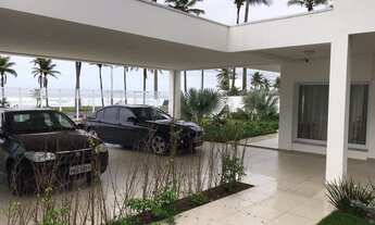 Imagem 2: Casa para venda possui 1100 metros quadrados com 9 quartos em Enseada - Guarujá - SP