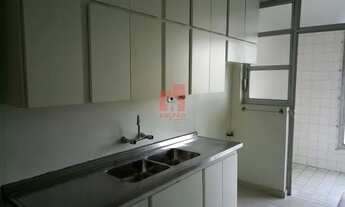 Imagem 3: Excelente imóvel, amplo, muito bem localizado, próximo a mercados, farmácias, comercio e b