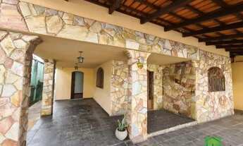 Imagem: Casa com 4 dormitórios à venda em Contagem