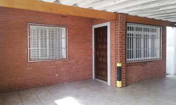 Imagem 2: Casa terrea com 2 quartos sendo uma suite .Jardim PRIMAVERA