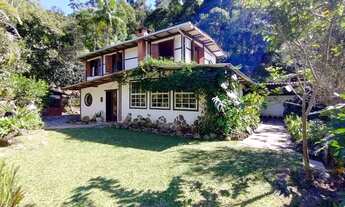 Imagem 2: Casa com 8 dormitórios à venda, 327 m² por R$ 865.000 - Albuquerque - Teresópolis/RJ