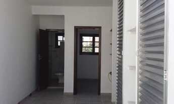 Imagem 6: Sobrado para aluguel possui 130 metros quadrados com 3 quartos em Imbetiba - Macaé - RJ