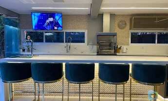 Imagem 7: Casa Sofisticada no Condomínio Alphaville, 3 suítes, sendo 2 com closet, completíssima par