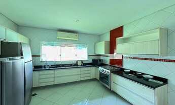 Imagem 3: ALUGA OU VENDE CASA DUPLEX SEMI MOBILIADA EM CONDOMINIO DE LUXO NA PONTA NEGRA - MANAUS/A