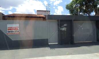 Imagem 2: Bairro de Flores Casa com 5 suítes no Conjunto Beija flor