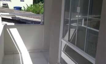 Imagem 4: Vendo casa na praça de cabuçu